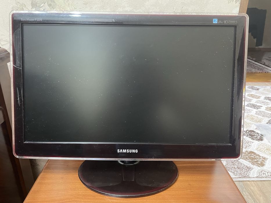 Монитор Samsung SyncMaster P2370