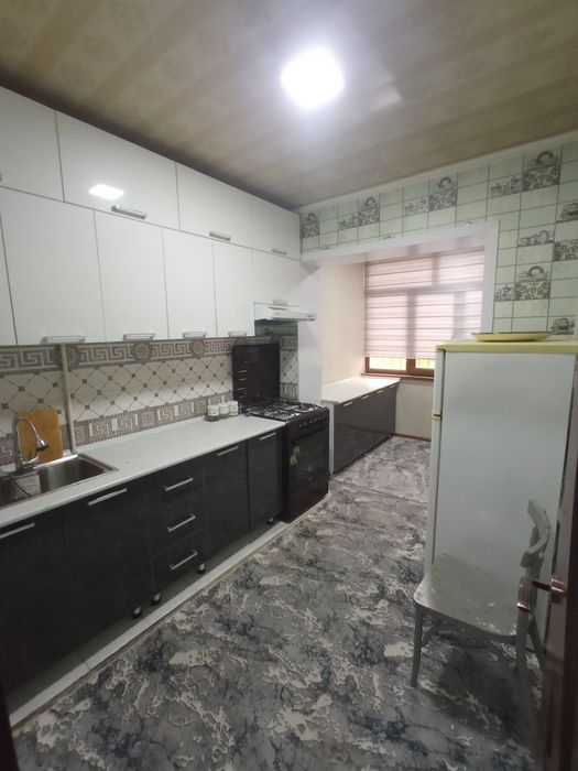 Angren shahrida yevro remont 2/1/4 uy sotiladi mebil texnikasi bn