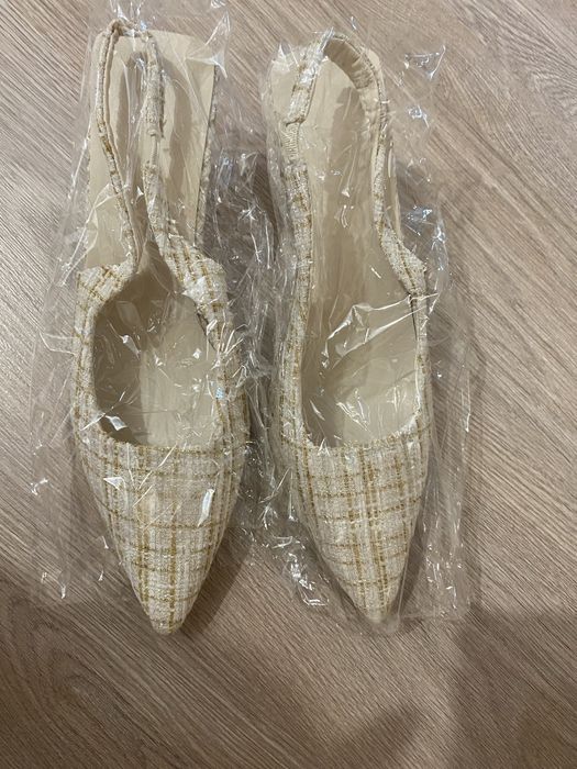 Срочно продам туфли новый