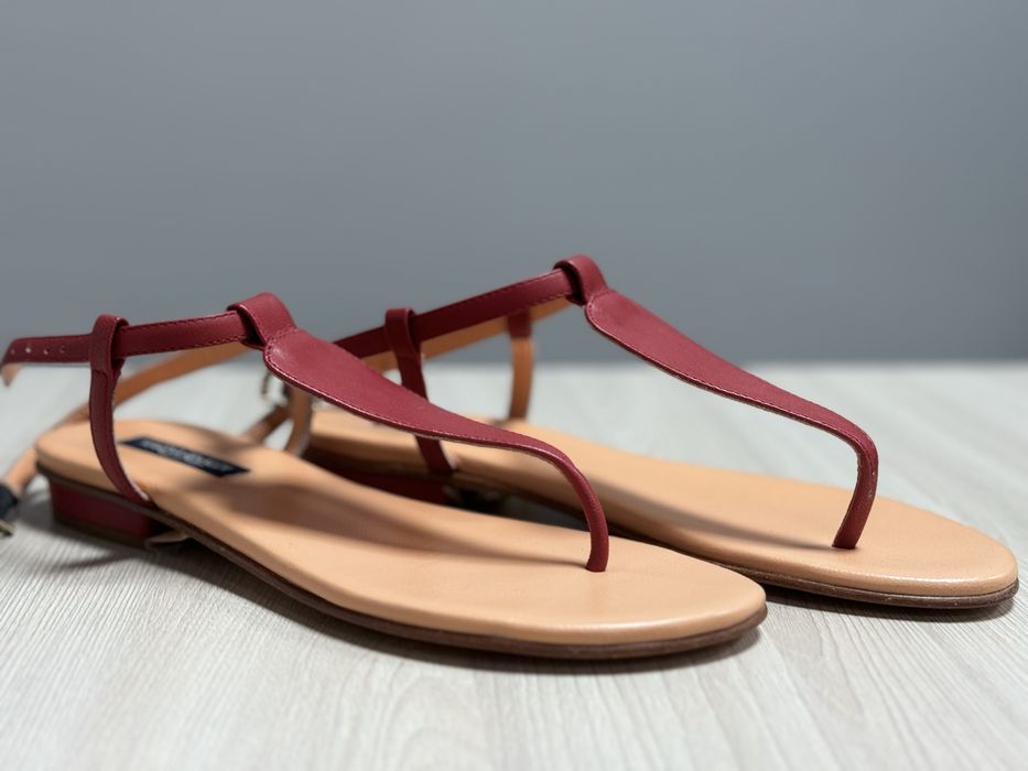 Продам сандали оригинал