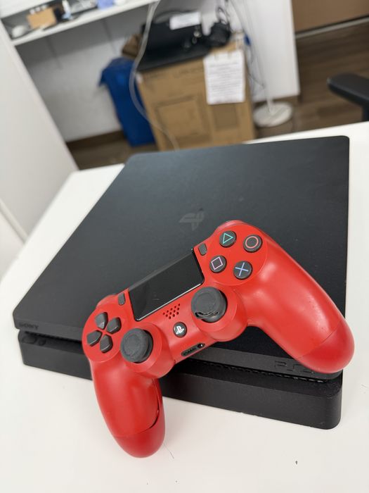 Playstation 4 slim, 1 maneta, 1 joc cod unic 5342