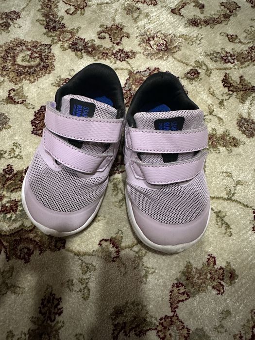 Кроссовки NIKE для девочки