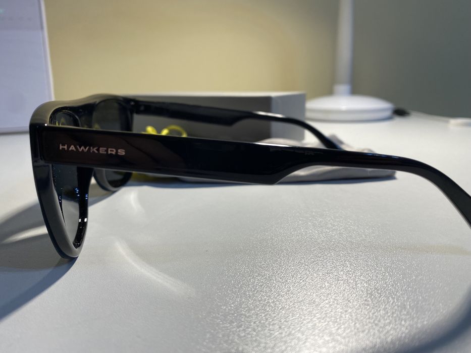 Ochelari Hawkers Black Runway - polarizați