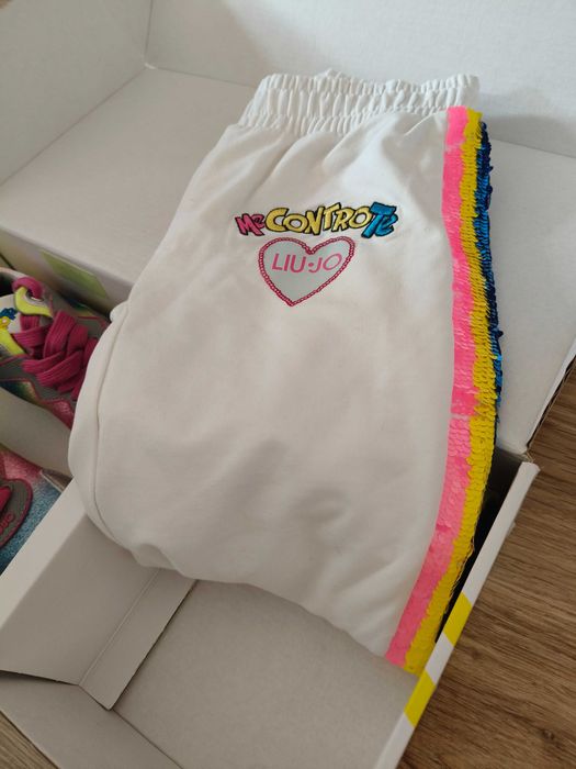 Комплект Liu jo маратонки #33 и анцуг 8г- нови