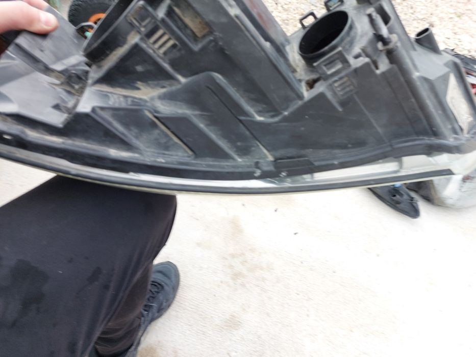 Десен фар SCODA OCTAVIA II 2018г.