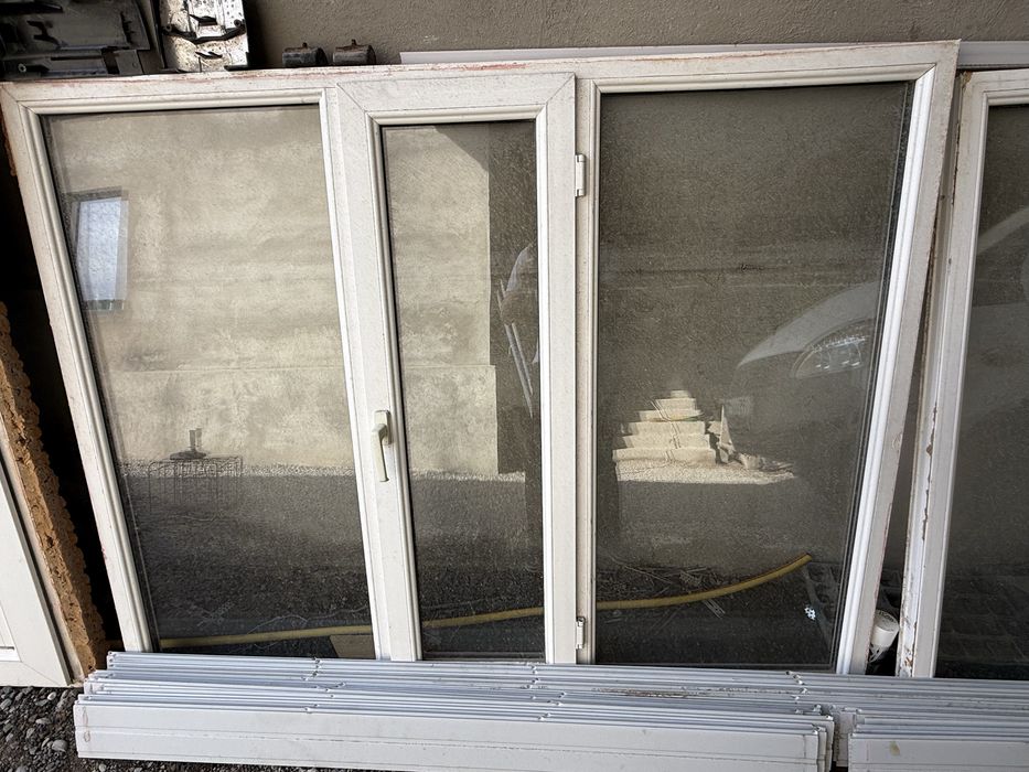 Окно для дома почти новые