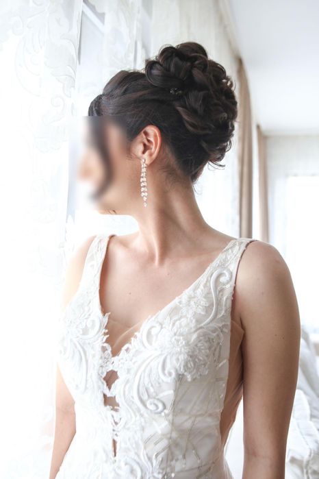 Елегантна булчинска рокля