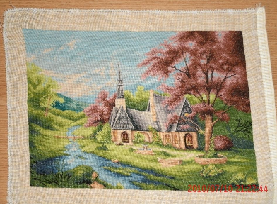 Vând goblenuri lucrate manual
