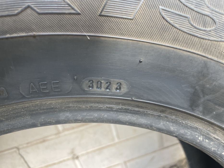2 шины Maxxis зима 265 70 R16