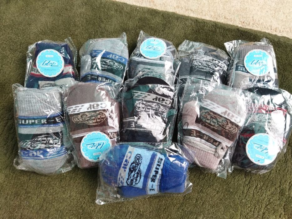 Продам зимние варежки от 1 до 5 лет, по 500 ТГ.