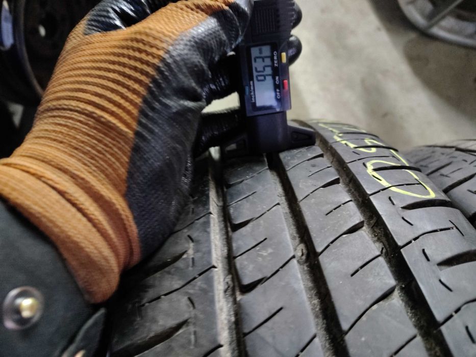 4бр.летни гуми MICHELIN 215/70/15C 109S DOT 0717
