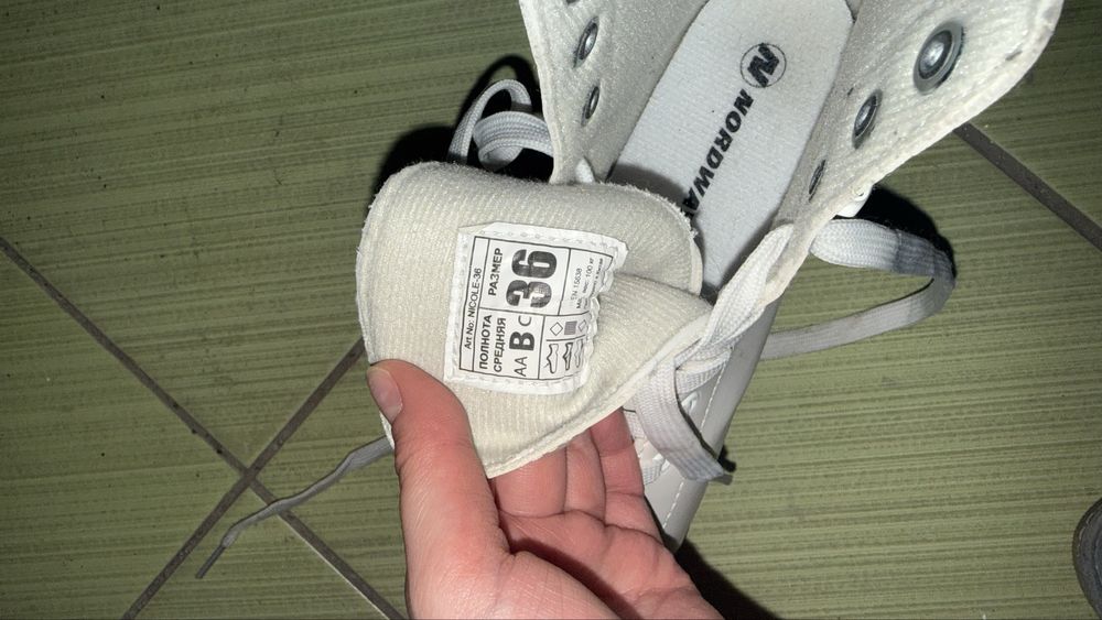 Продаются фигурные коньки nordway