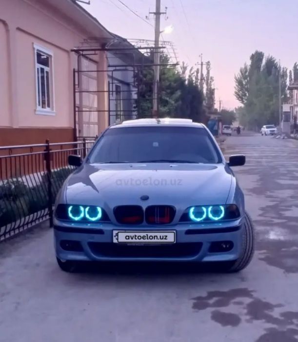 BMW E39 Aftomat 2 litr naxadu srochno sotiladi