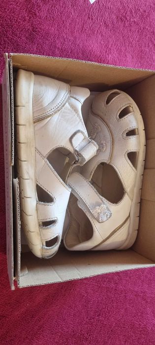 Сандали Колев и Колев