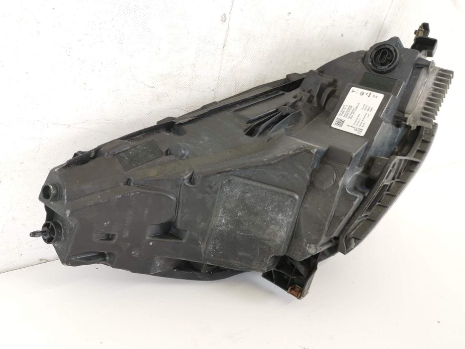 Ляв фар Led Tesla Model 3/Y / Lqv far Led Tesla Model 3/Y Оригинален п