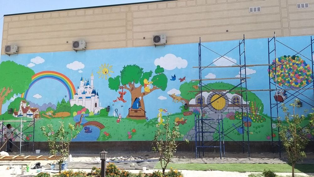 Rassom,  Художник, барелеф