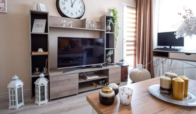 Дава се под наем Двустаен апартамент в София, Център - 76 кв.м за 448.8 € - Снимка #1