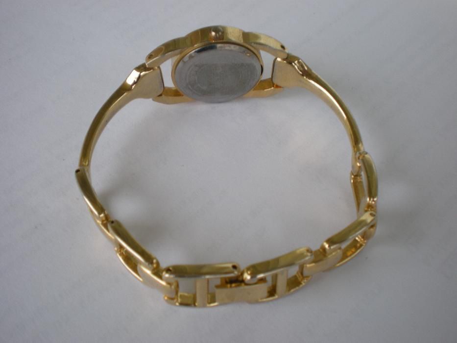 часовник гривна златиста