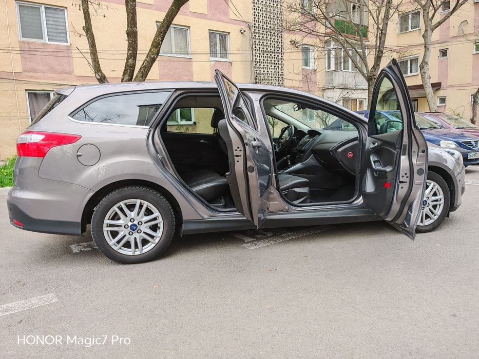 Ford Focus 2014 benzină