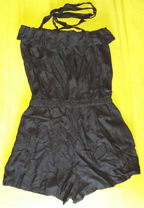 Salopeta de vara neagra H&M foarte lejera, racoroasa cu buzunare