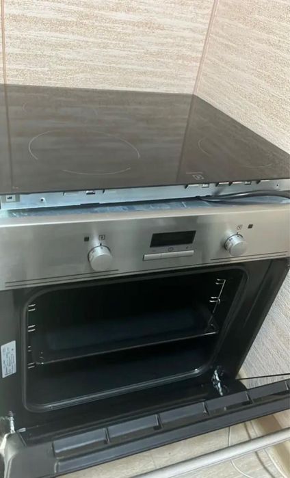 Духовка и варочная поверхность