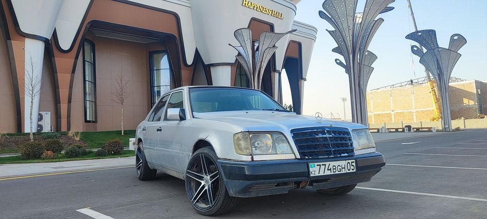 Продается Мерседес 124