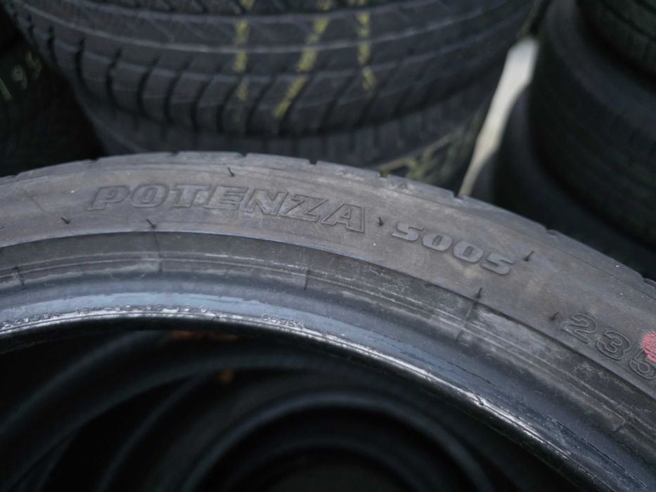 4бр Летни гуми 235 35 19 - Bridgestone