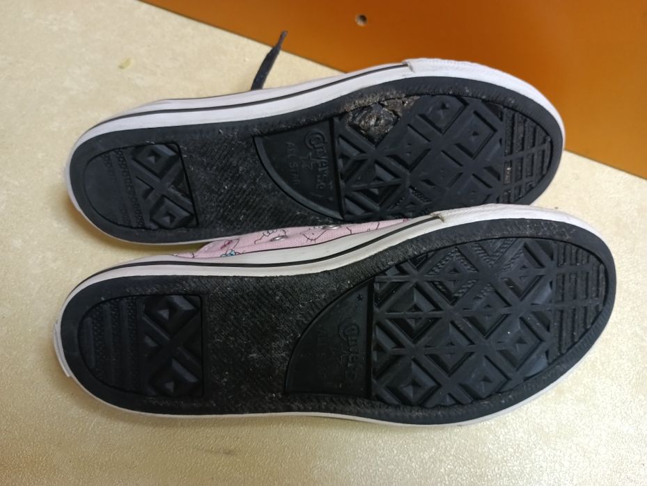 Converse Hello Kitty N 36 - 27 лв