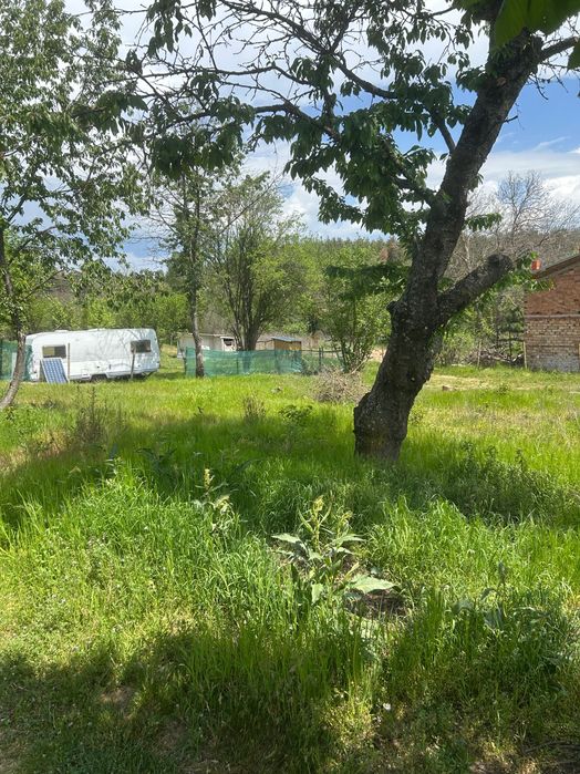 Дворно място на язовир Копринка