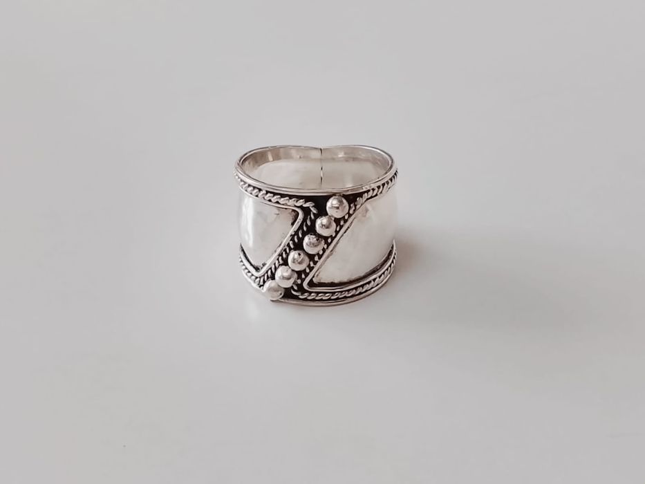 Inel vechi masiv din argint 925, stil etnic balinez, handmade