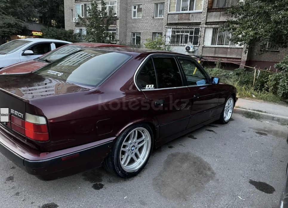 Срочно продам бмв е34