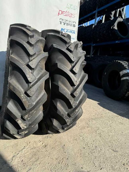 Cauciucuri marca BKT 13.6-28 cu 8 pliuri pentru tractor spate