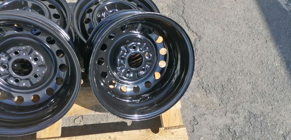 15 цола 5 х 114,3 мм Хюндай Трайджет / КИЯ Карнавал / МАЗДА Ем Пи Ви