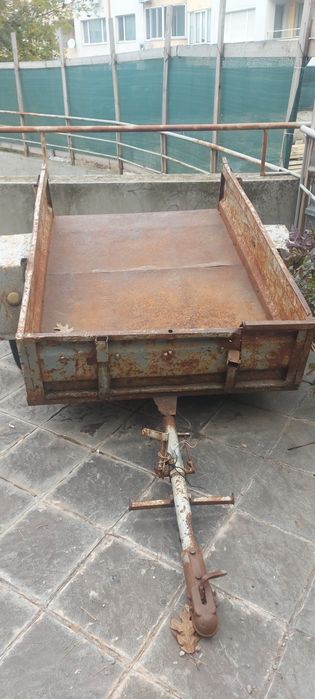 Ремарке за лек автомобил