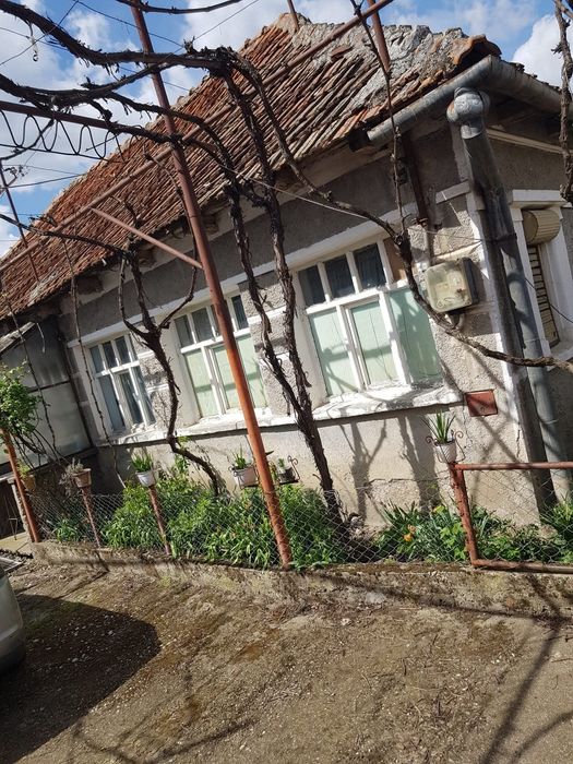 Vănd casă cu grădină in Husasău de Tinca.