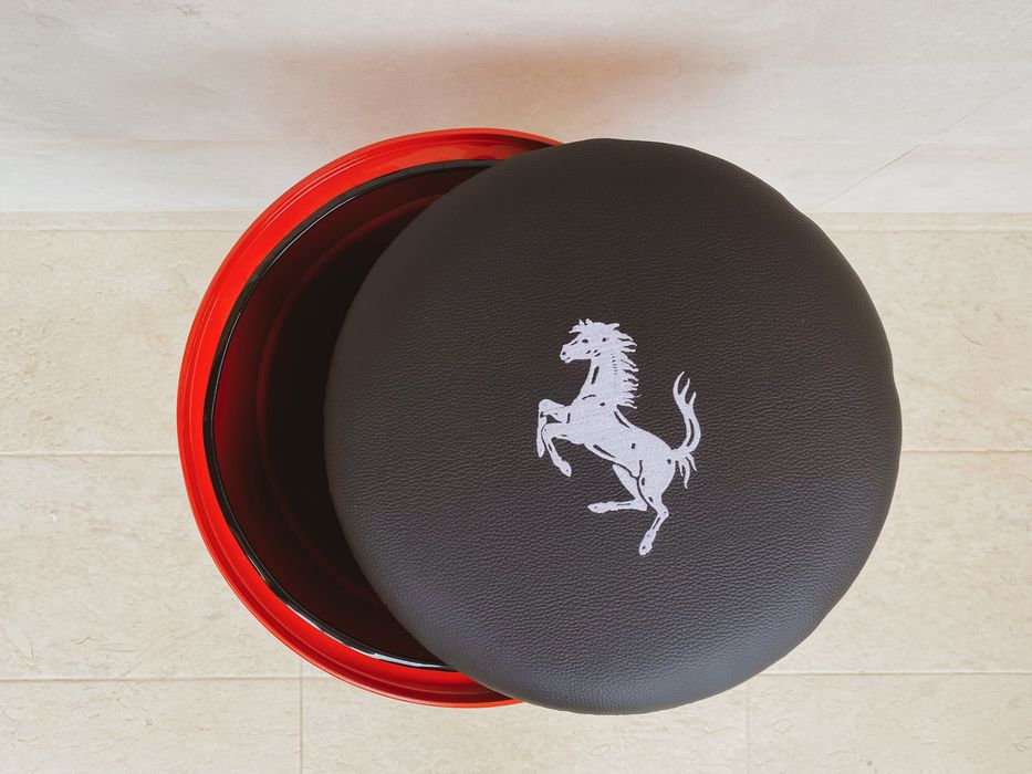Ferrari Barrel стол