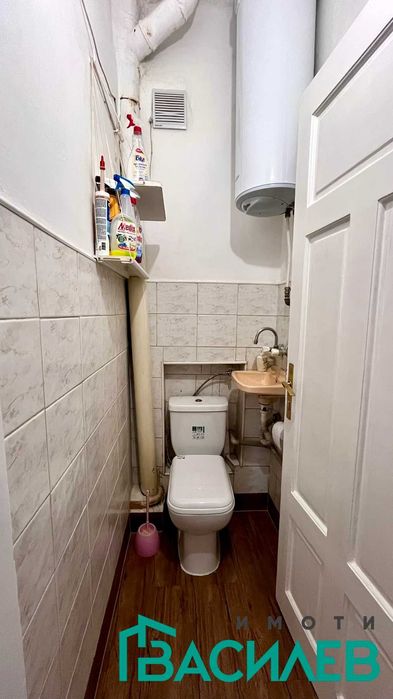 Дава се под наем Тристаен апартамент в София, Център - 88 кв.м за 698.19 € - Снимка #13