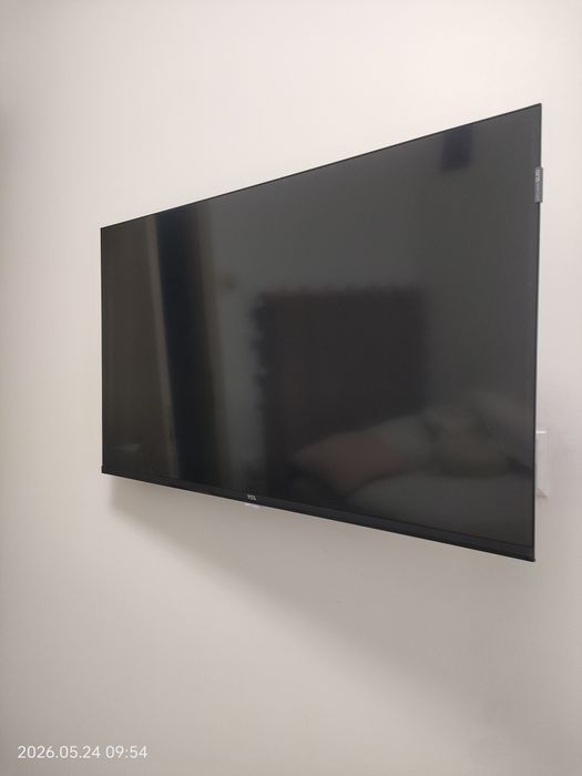 Televizor TCLl 80 CM