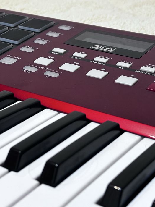 Akai professional max 49