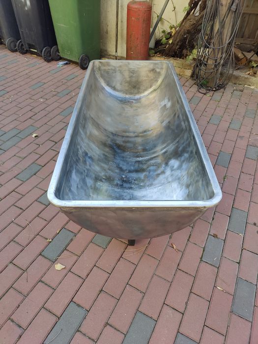 Cada inox pe roți