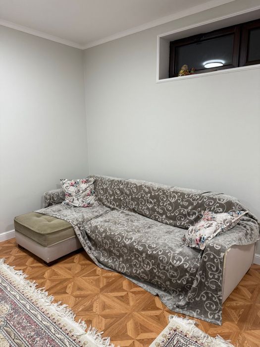 Тез арада диван сатылады. Ашып үлкейтуге де болады.