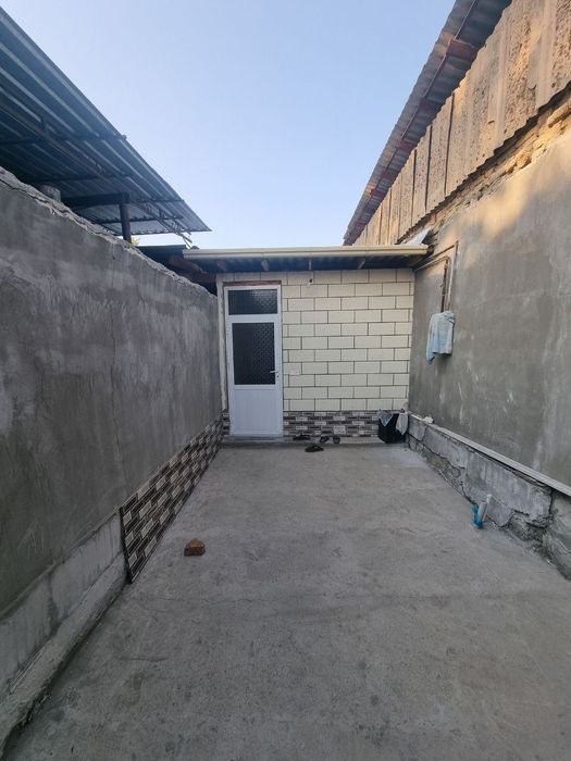 Hovli uy srochno sotiladi