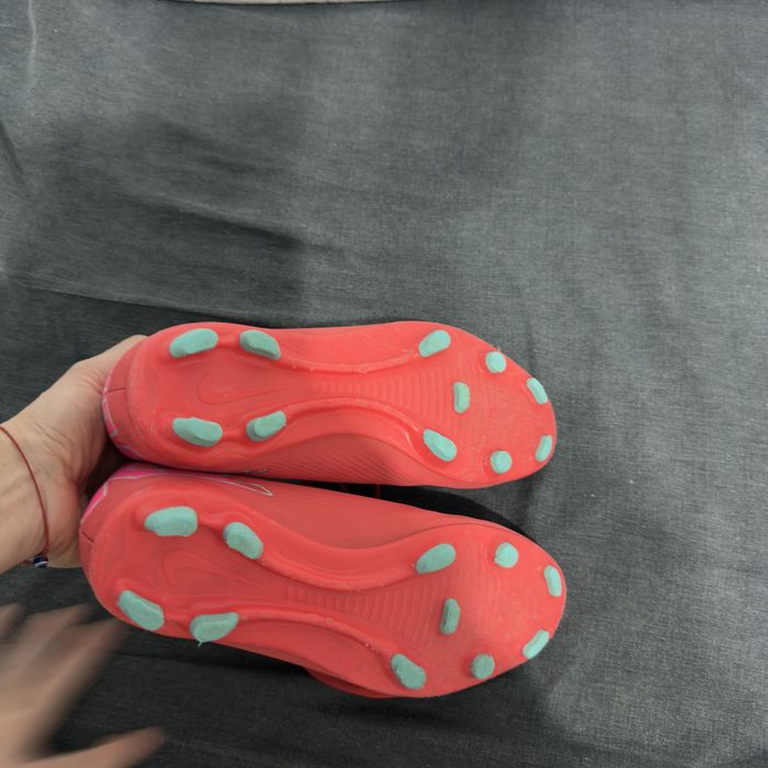Бутонки оригинални NIKE