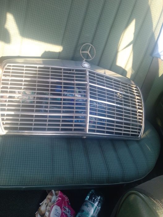 Предна решетка за Mercedes Benz 123