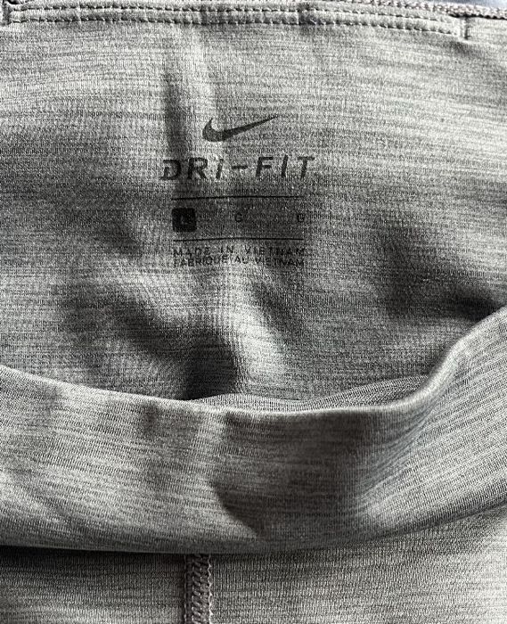 Нови дамски клинове Nike