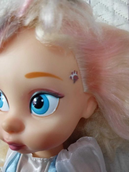 Голяма кукла Пепеляшка на Disney Animators