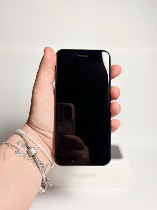 Vand Iphone SE 2020