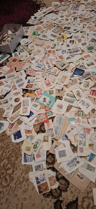 1200 пощенски марки