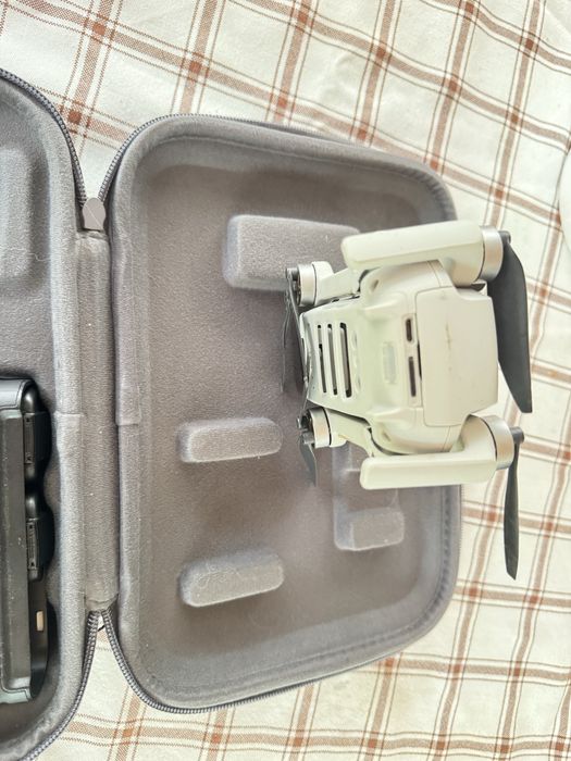 DJI mini combo в перфектно състояние
