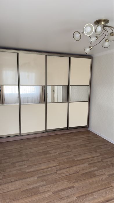 Продам шкаф-купе